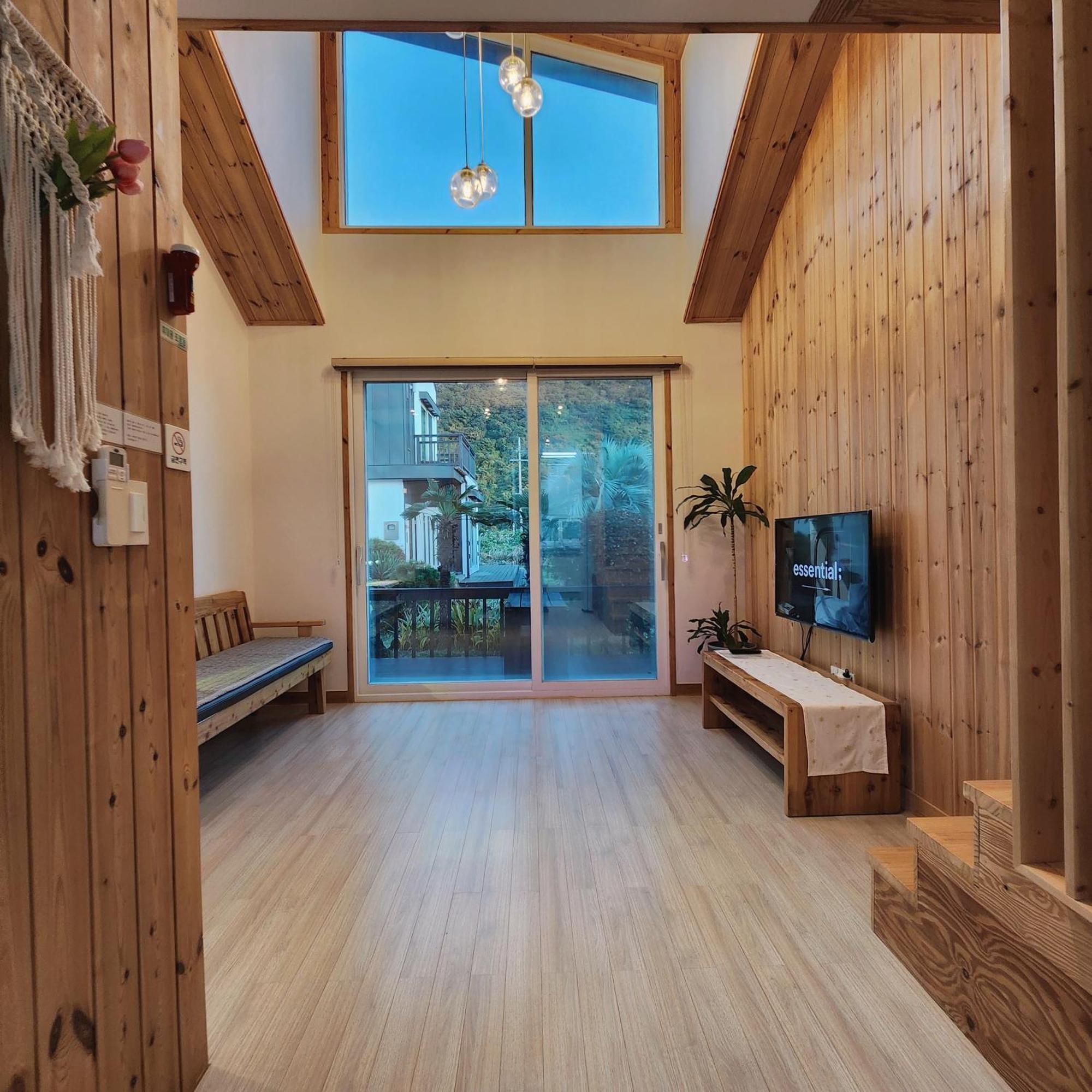 Jeju 542 Pension Seogwipo Exterior photo